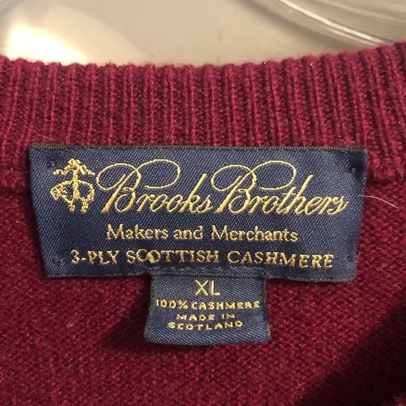 Brooks brothers cashmere wine/burgundy/crimson long sleeve v-neck sweater